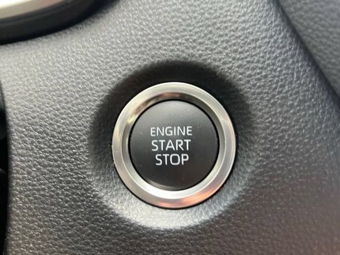 Used 2026 Toyota Corolla SE FWD image 13