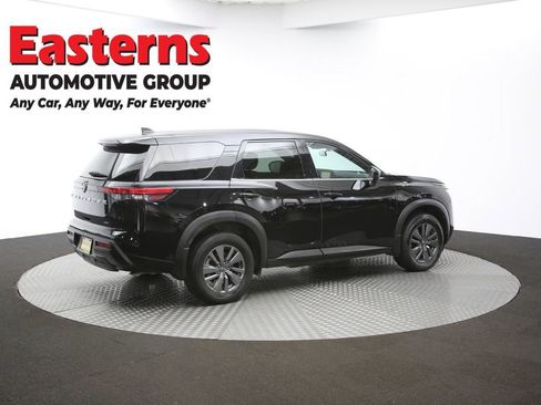 Used 2024 Nissan Pathfinder S image 43