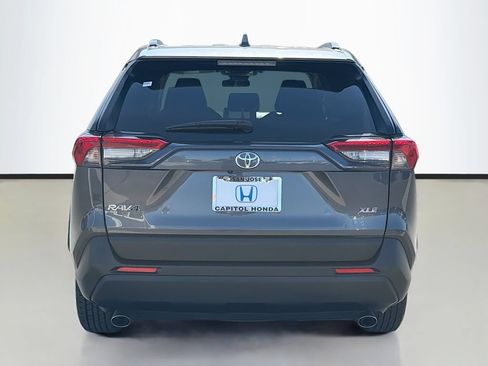 Used 2025 Toyota RAV4 XLE FWD image 6