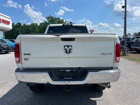 Used 2018 RAM 2500 Laramie image 4