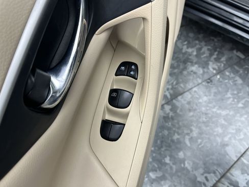 Used 2017 Nissan Altima 2.5 SV image 7