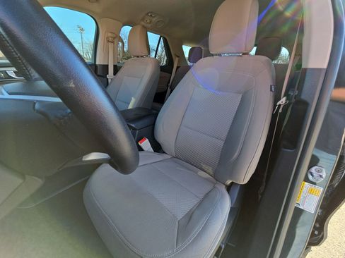 Certified 2023 Ford Explorer XLT image 11