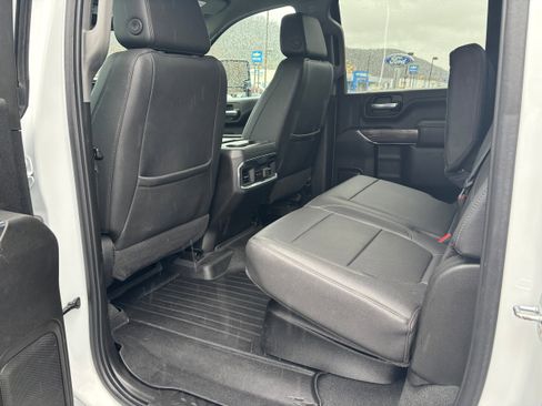 Used 2022 Chevrolet Silverado 3500 LTZ w/ LTZ Convenience Package image 8