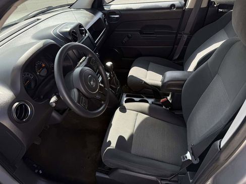 Used 2016 Jeep Patriot Sport image 16