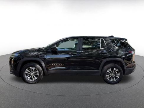 Used 2025 Chevrolet Equinox LT FWD image 9