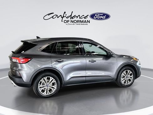 Used 2021 Ford Escape SEL w/ Technology Package AWD/4WD image 9