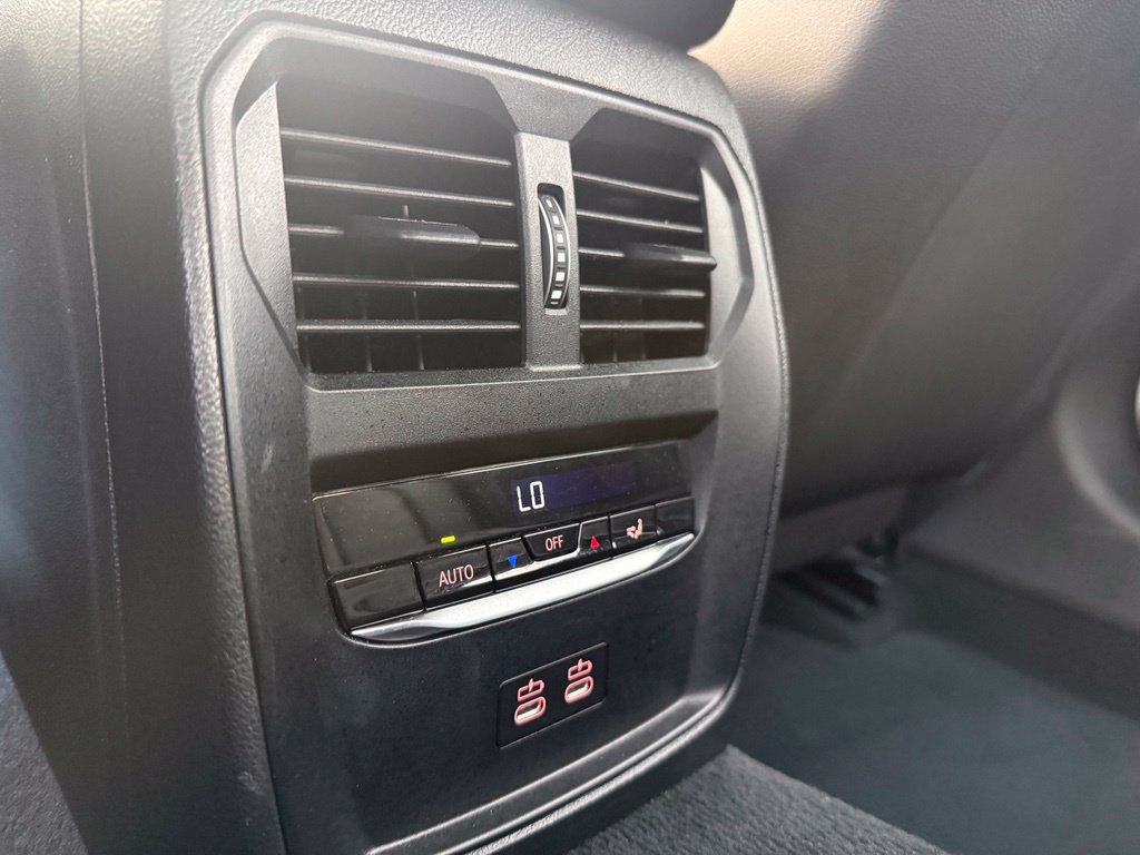 Used 2025 BMW M3 Competition RWD image 16