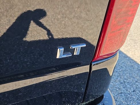 Certified 2025 Chevrolet Silverado 1500 LT AWD/4WD image 12