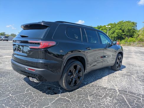 New 2026 GMC Acadia Elevation image 5