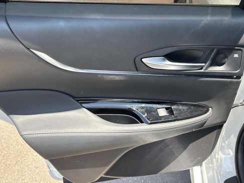 Used 2024 Toyota Mirai w/ Advanced Technology Package image 27