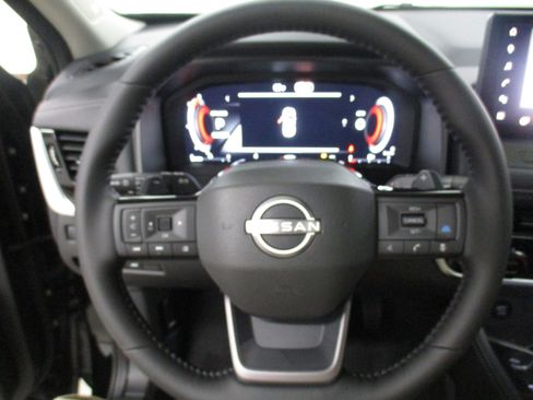 New 2026 Nissan Rogue Platinum AWD/4WD image 26