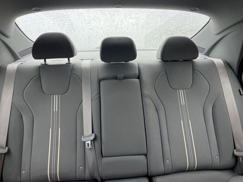 Used 2025 Hyundai Elantra SEL image 39