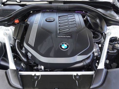 Used 2023 BMW 540i w/ Premium Package RWD image 35