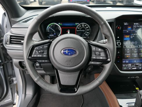 Certified 2025 Subaru Forester Touring AWD/4WD image 18
