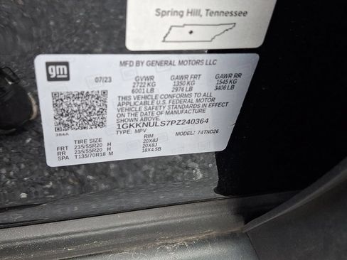 Used 2023 GMC Acadia SLT w/ Technology Package AWD/4WD image 31