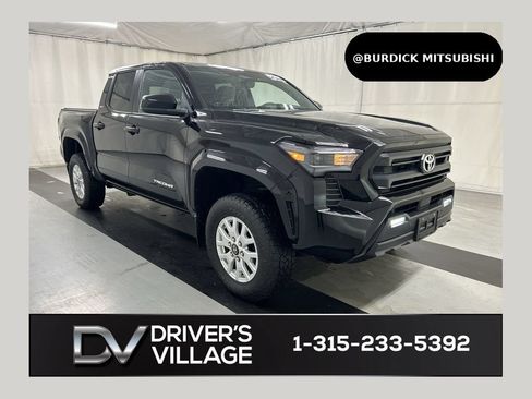 Used 2024 Toyota Tacoma SR5 AWD/4WD image 1