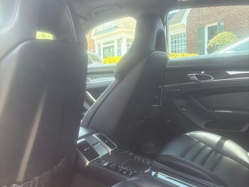 Used 2015 Porsche Panamera AWD/4WD image 23
