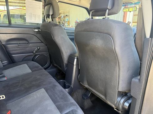 Used 2015 Jeep Patriot Sport image 24