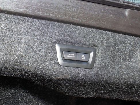 Used 2024 BMW 530i RWD image 10