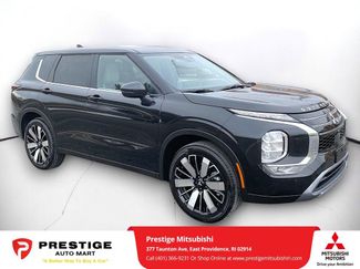 New 2026 Mitsubishi Outlander SE video 1