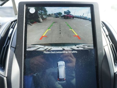 Used 2022 Ford Edge SEL w/ Convenience Package image 9