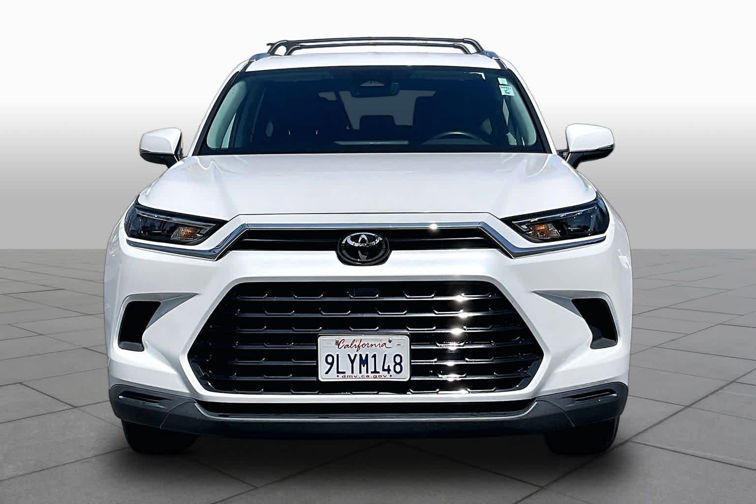 Used 2024 Toyota Grand Highlander FWD image 3
