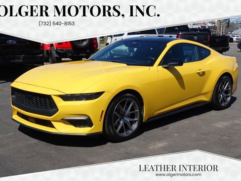 Used 2024 Ford Mustang Premium RWD image 1