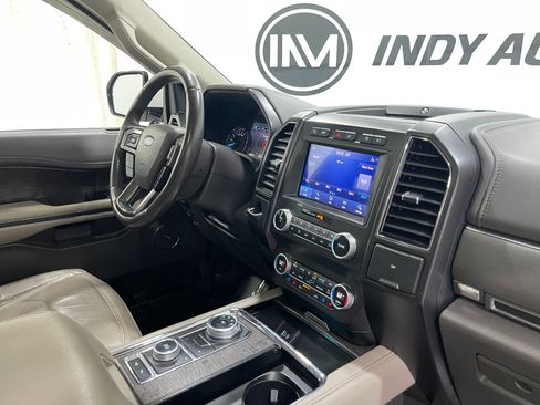 Used 2021 Ford Expedition Limited image 20