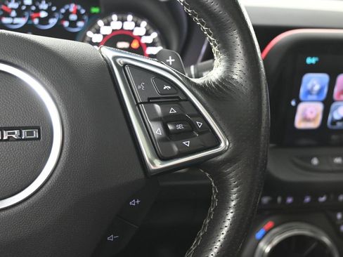 Used 2017 Chevrolet Camaro SS RWD image 38
