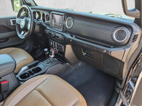 Used 2023 Jeep Wrangler Unlimited Rubicon 4xe w/ Safety Group AWD/4WD image 22