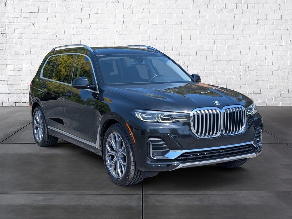 Used 2022 BMW X7 xDrive40i w/ Cold Weather Package AWD/4WD image 2