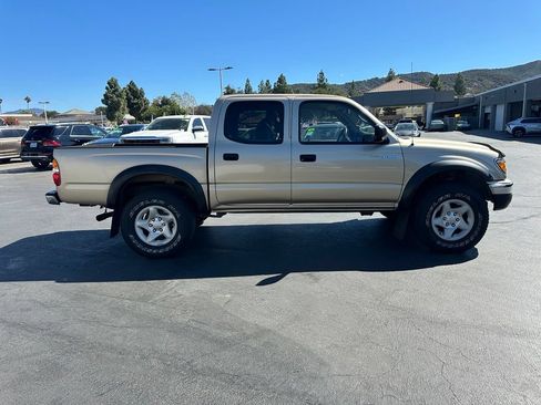 Used 2002 Toyota Tacoma PreRunner w/ SR5 Pkg w/ Chrome Pkg RWD image 4