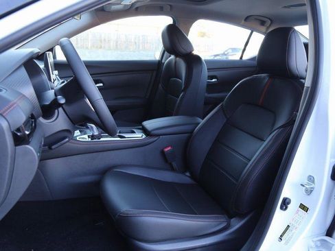 New 2025 Nissan Sentra SR w/ SR Premium Package image 10