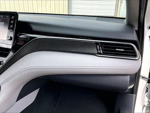 Used 2021 Toyota Camry XSE image 21