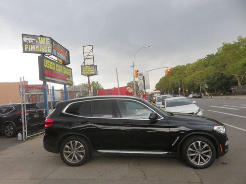 Used 2019 BMW X3 xDrive30i w/ Premium Package AWD/4WD image 9