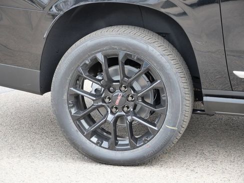 New 2026 GMC Yukon XL Denali w/ Sun & Power Step Package AWD/4WD image 20