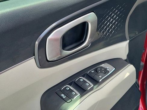 Used 2021 Kia Sorento S image 18