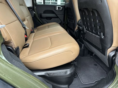 Used 2023 Jeep Wrangler Unlimited Rubicon 4xe w/ Safety Group image 19