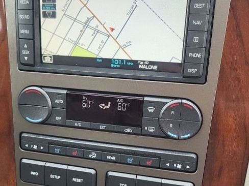 Used 2013 Lincoln Navigator 4WD w/ HD Trailer Tow Pkg image 4