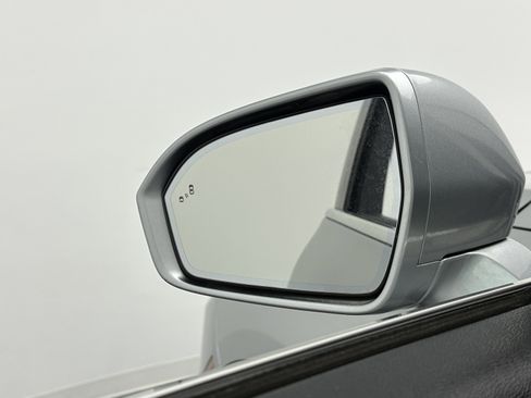 Used 2020 Lincoln Nautilus Reserve w/ Equipment Group 201A image 14