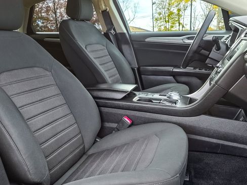 Used 2020 Ford Fusion SE image 23