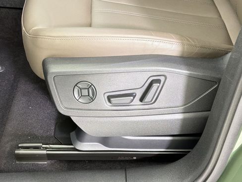 Certified 2025 Audi Q5 Premium w/ Convenience Package image 14