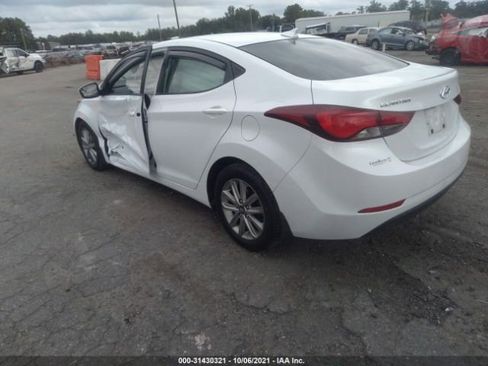 Used 2016 Hyundai Elantra SE w/ Option Group 02 image 2