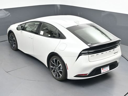 Certified 2024 Toyota Prius Prime XSE image 37
