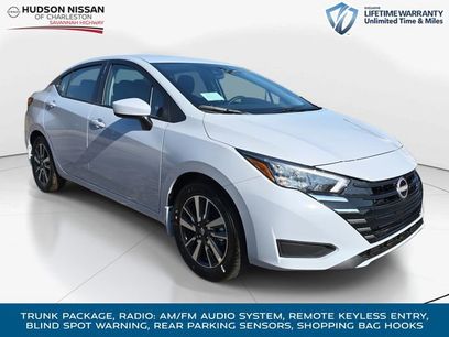 New 2025 Nissan Versa SV w/ Trunk Package