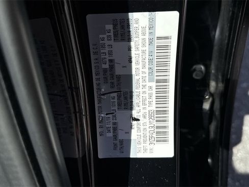 Used 2020 MAZDA MAZDA3 Sedan w/ Preferred Package image 60