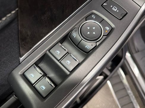 New 2026 Ford F250 Lariat w/ Lariat Premium Package image 16