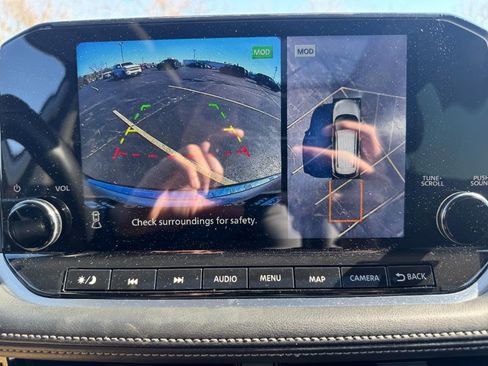 Used 2023 Nissan Rogue Platinum w/ Platinum Premium Package image 27