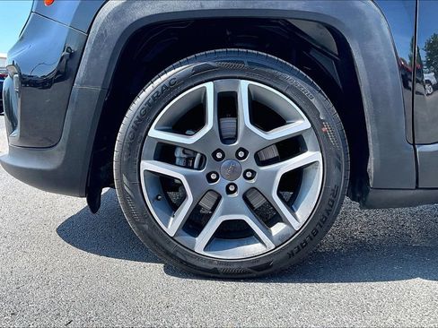 Used 2021 Jeep Renegade Sport FWD image 2