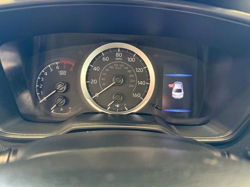 Used 2021 Toyota Corolla LE image 15